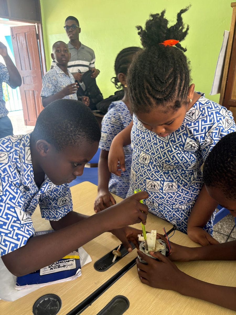 Pupils repairing and exploring a device during LIW